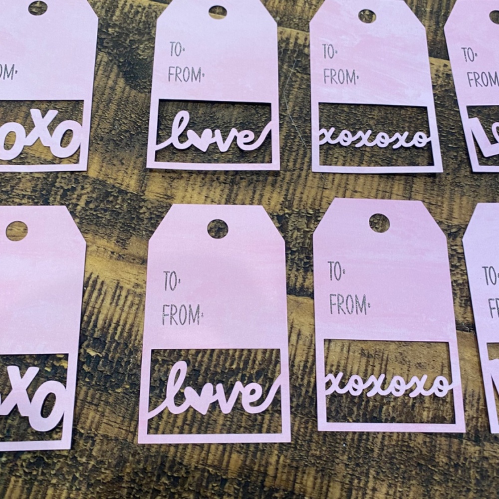 Valentine Gift Tags Set of 16/Hearts Love XOXO Gift Tags - Picture 5 of 7